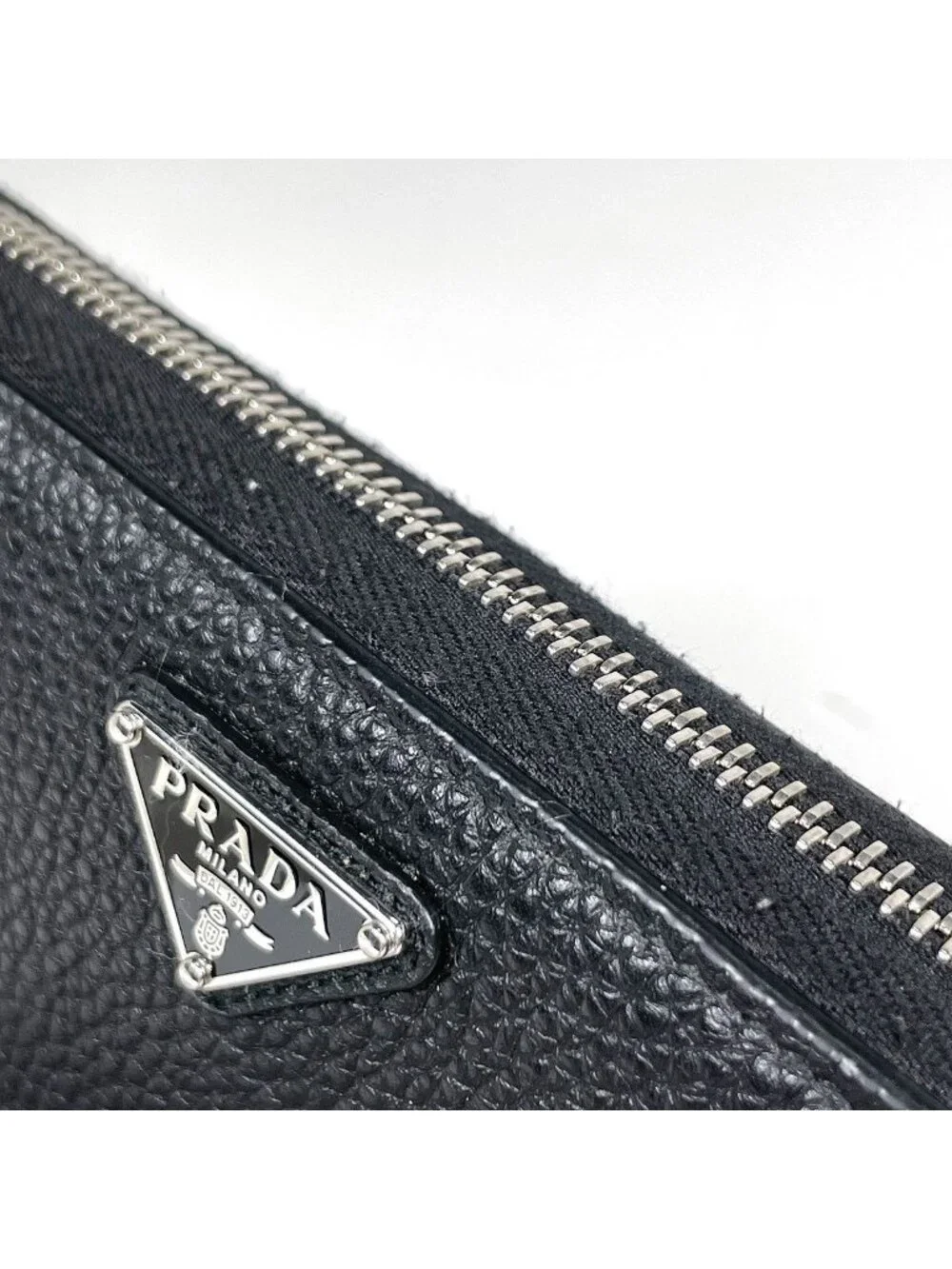 Prada Zip Around Wallet Leather Nero